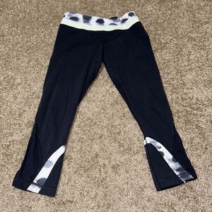 Lululemon Leggings Womens 8 Activewear Black Mid Rise Capri